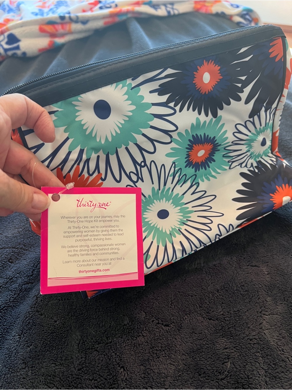 thirty-one Floral Zip Cosmetic Bag — White with Teal, Navy & Orange Flowers